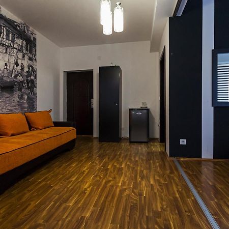 Dj Apartments Plus โอครีด ภายนอก รูปภาพ