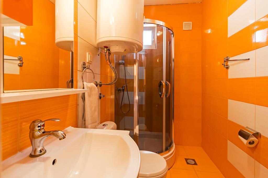 Dj Apartments Plus โอครีด ภายนอก รูปภาพ