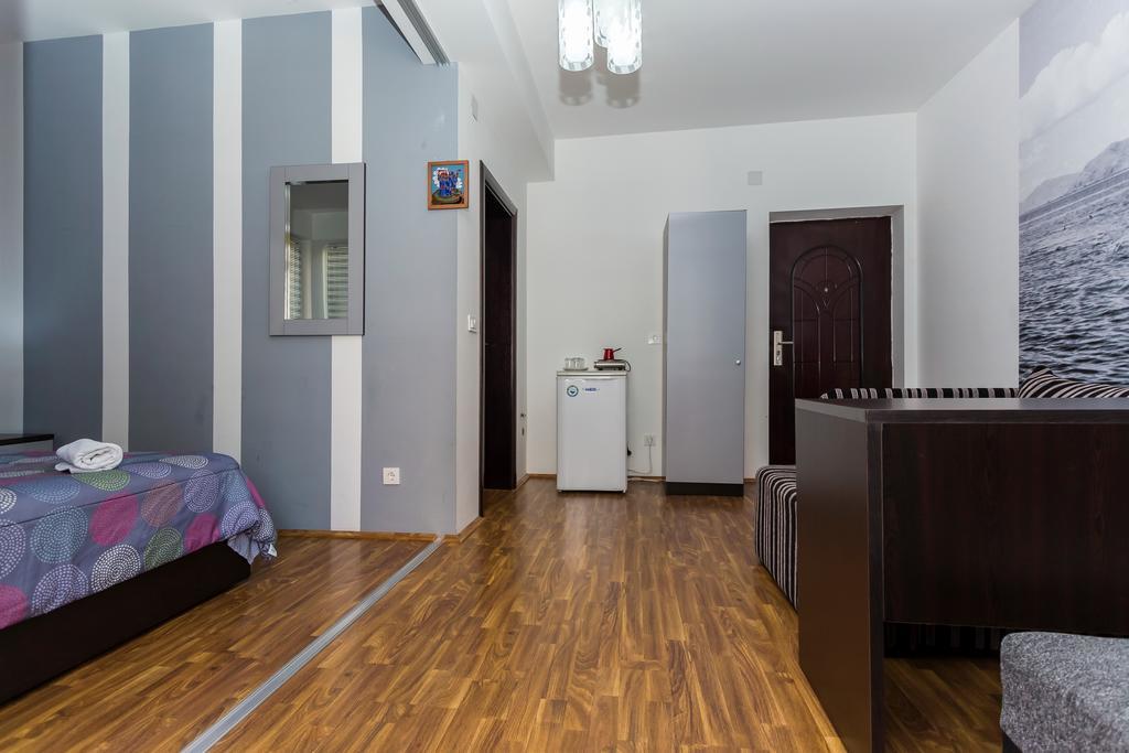 Dj Apartments Plus โอครีด ภายนอก รูปภาพ